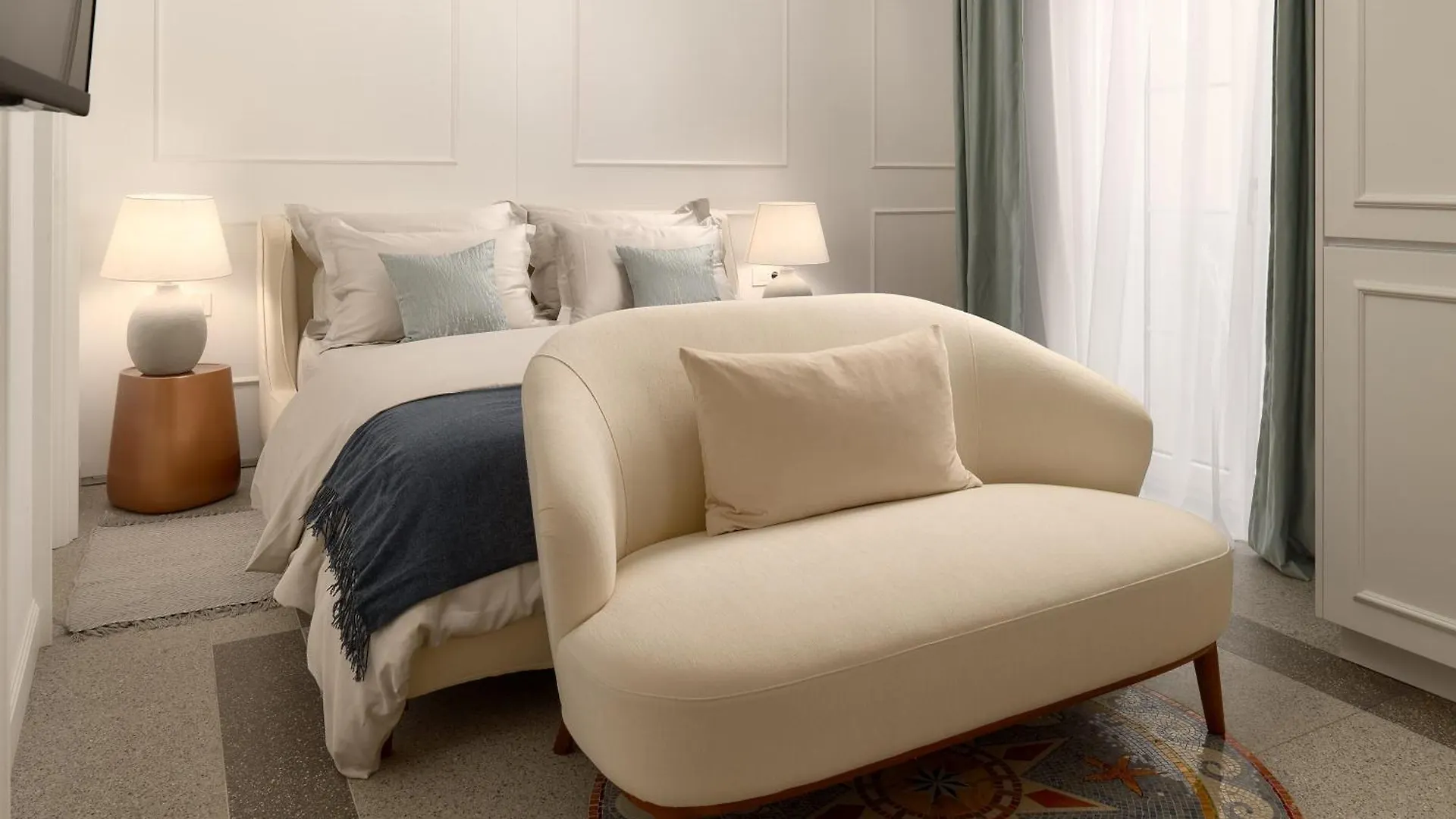 Elegantan Studio Apartment Split 0*,